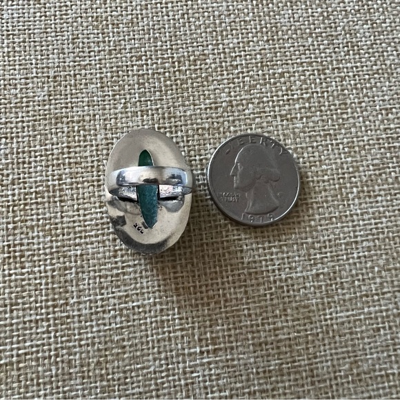 New Enhanced Faceted Emerald Silver Overlay Ring Size 6.75 - Picture 3 of 8